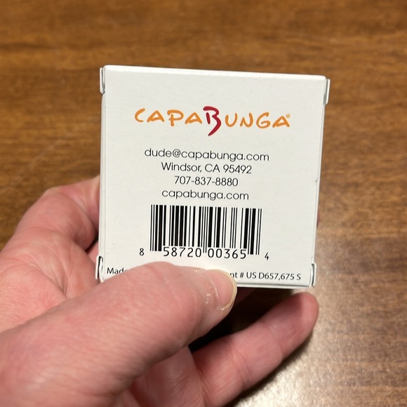 “NWT “Therapy” Wine Bottle Reusable Silicone Cap - Picture 6 of 6